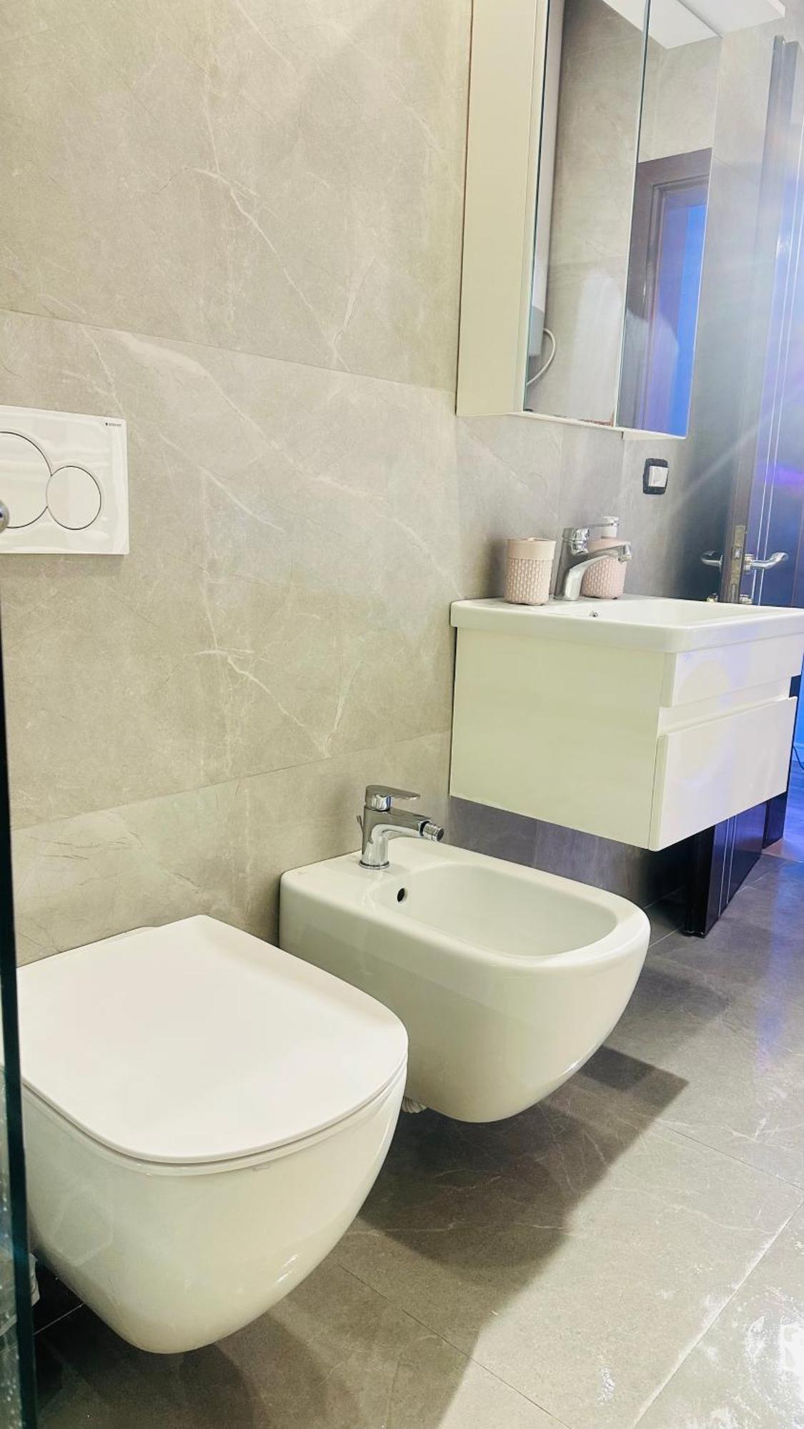 טיראנה Bllok: Central Cozy Stay, 24/7 Self Check-In מראה חיצוני תמונה