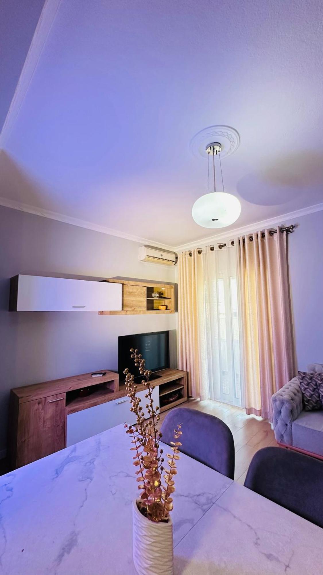 טיראנה Bllok: Central Cozy Stay, 24/7 Self Check-In מראה חיצוני תמונה
